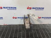 Gearbox mounting bracket