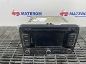 Radio / CD-Player / DVD-Player / Navigation