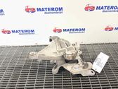 Gearbox mounting bracket