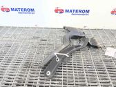 Engine bonnet/hood hinges