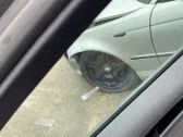 Regulador de puerta delantera con motor
