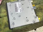 Radio / CD-Player / DVD-Player / Navigation