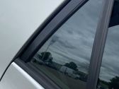 Rear vent window glass