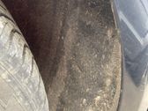 Rear arch fender liner splash guards