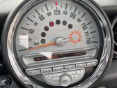 Geschwindigkeitsmesser Cockpit