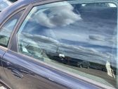 Fenster Scheibe Tür hinten