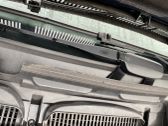 Front wiper blade arm