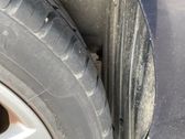 Rear arch fender liner splash guards