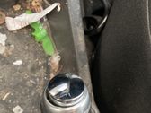 Vorrichtung Parkbremse Handbremse Feststellbremse Innenraum