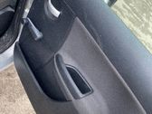 Moldura del tarjetero de la puerta trasera