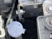 Windshield washer fluid reservoir/tank