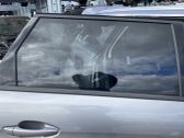 Rear door window glass