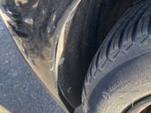 Rear arch fender liner splash guards