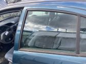 Rear door window glass