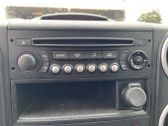 Radio / CD-Player / DVD-Player / Navigation