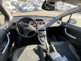 Accelerator throttle pedal