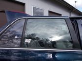 Rear door window glass