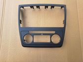 Radio/GPS head unit trim