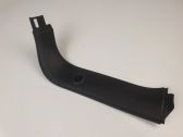 Tailgate/trunk side cover trim
