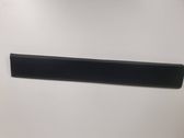 Listón embellecedor de la puerta corredera (moldura)