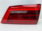 Tailgate rear/tail lights