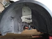 Front wheel arch liner splash guards