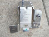 Battery bracket