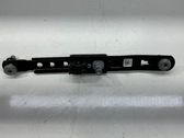 Rail de réglage hauteur de ceinture de sécurité