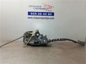 Cerradura de puerta delantera
