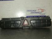 Botón interruptor de luz de peligro