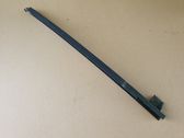 Rear door windshield rail