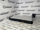 Battery bracket