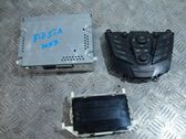 Radio / CD-Player / DVD-Player / Navigation