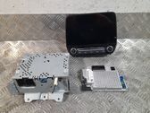Radio / CD-Player / DVD-Player / Navigation