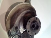 Front wheel hub