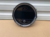 Head unit multimedia control