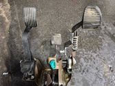 Accelerator throttle pedal