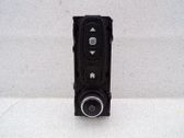 Radio / CD-Player / DVD-Player / Navigation