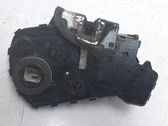 Cerradura de puerta trasera