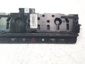 Botón interruptor de luz de peligro
