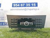 Radio/CD/DVD/GPS-pääyksikkö