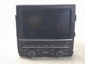 Radio/CD/DVD/GPS-pääyksikkö