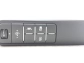 Steering wheel buttons/switches
