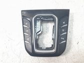 Steering wheel buttons/switches