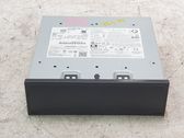 Radio / CD-Player / DVD-Player / Navigation