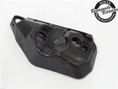 Front bumper mounting bracket