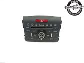 Radio / CD-Player / DVD-Player / Navigation