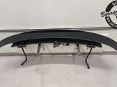 Tailgate/trunk spoiler