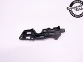 Fender mounting bracket