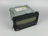 Radio / CD-Player / DVD-Player / Navigation